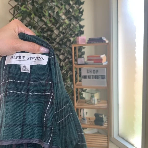 Valerie Stevens Set - Picture 3 of 9